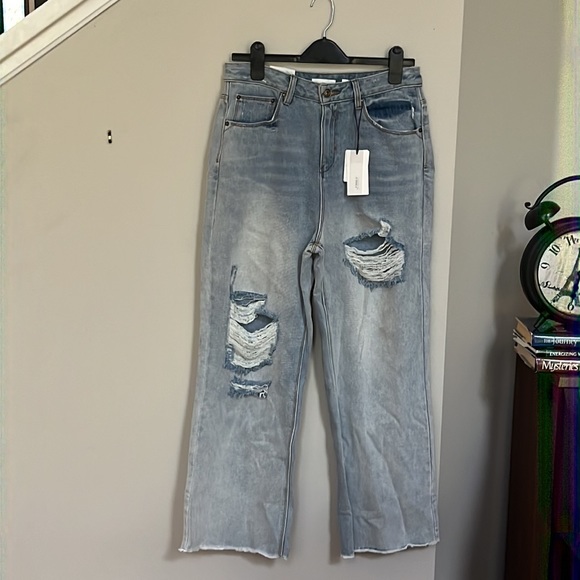 A Loves A
Distressed Washed Denim Twill Wide Leg Capri Jeans - Picture 4 of 13